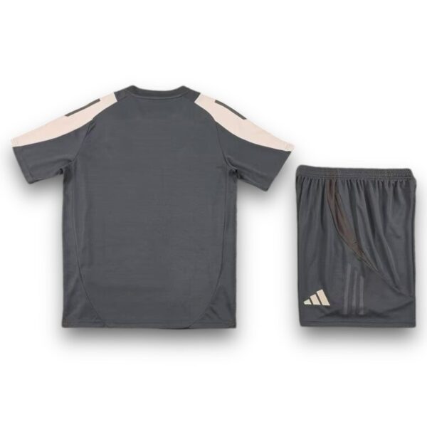 Conjunto Real Madrid 2024-2025 Alternativo 3- Entrenamiento