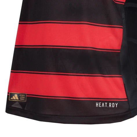 Camiseta del Flamengo para la temporada 25/26 - Versión jugador - Negra y roja