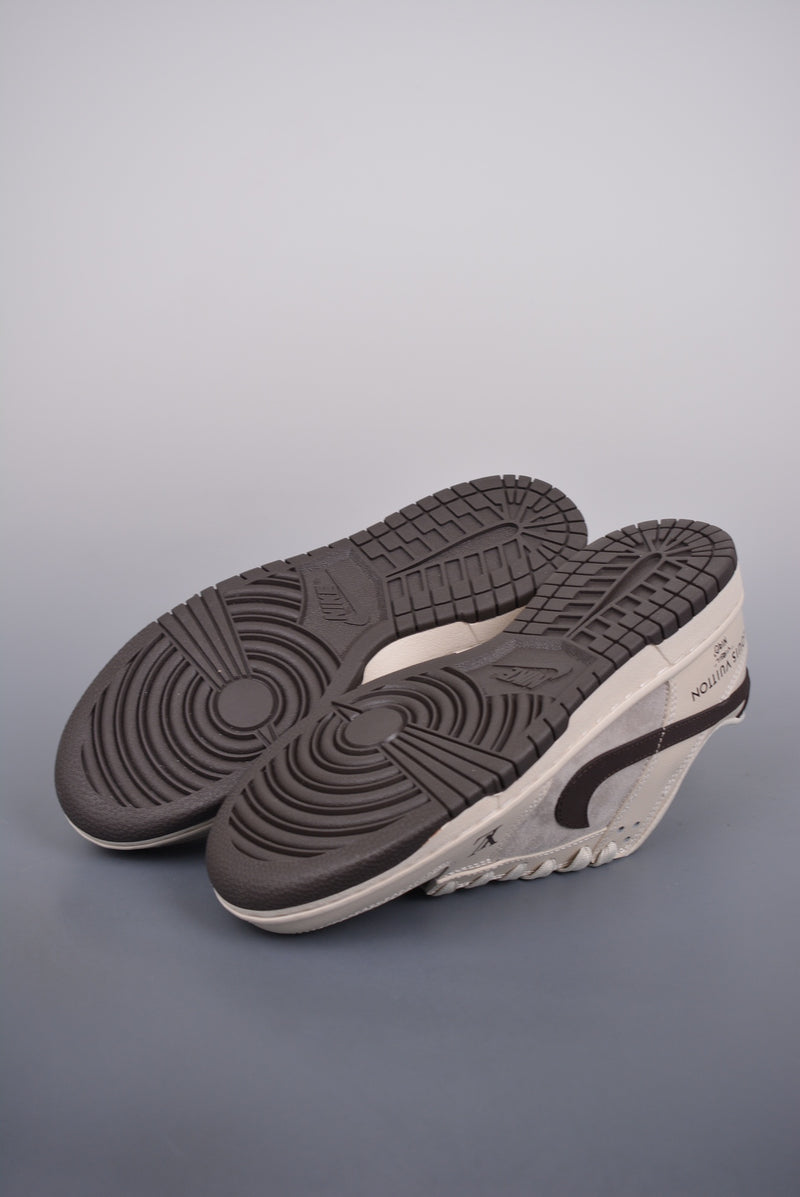 Nike SB Dunk low RETRO LV