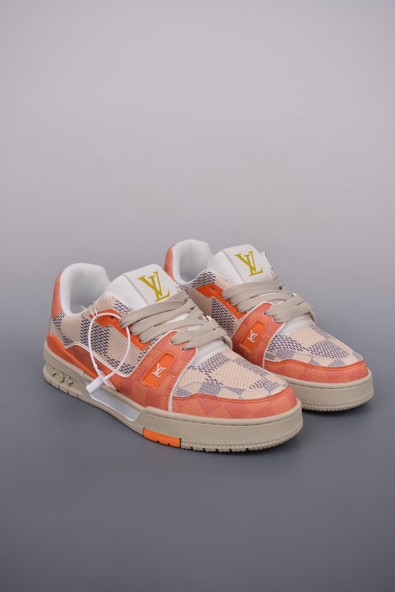 2021s LV TRAINER